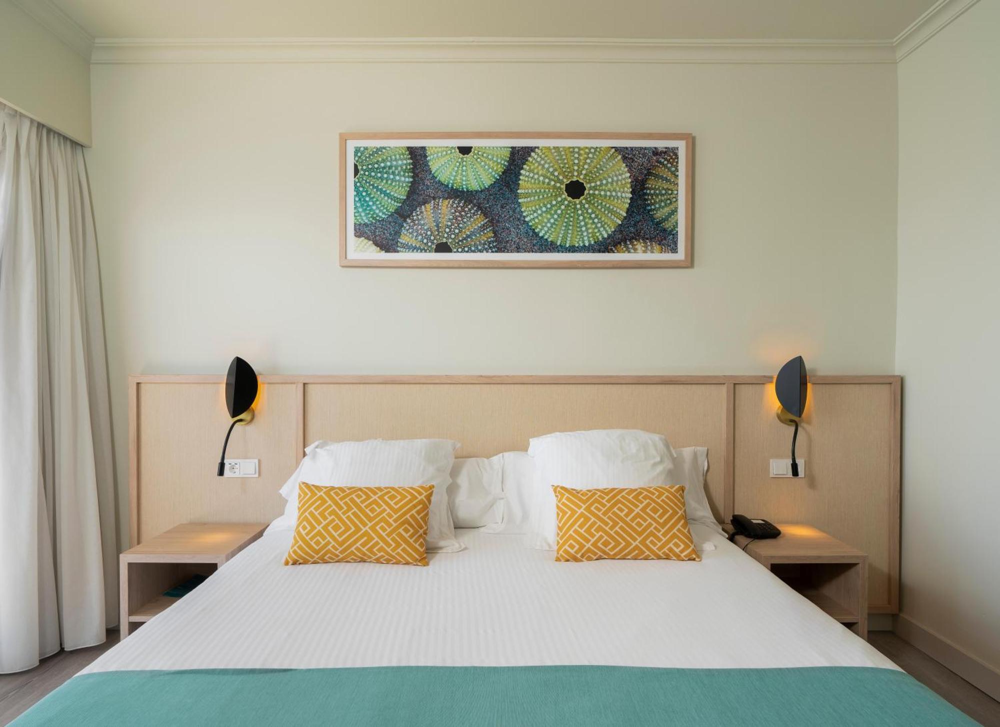 Double Room Frontal Sea View