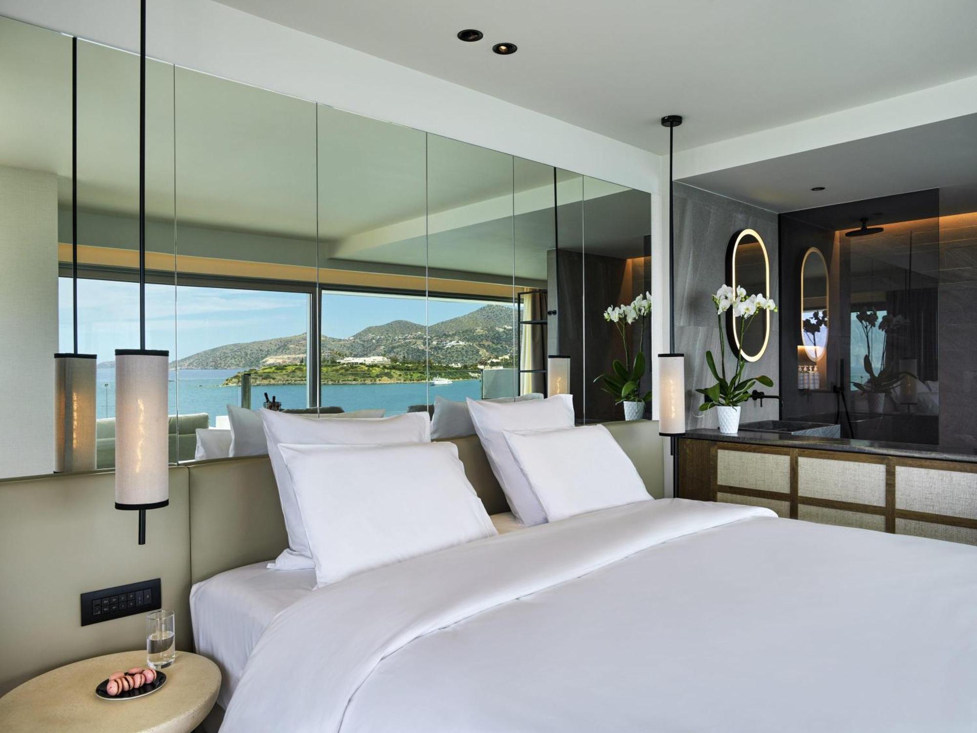 Premier Sea View Suite Private Pool