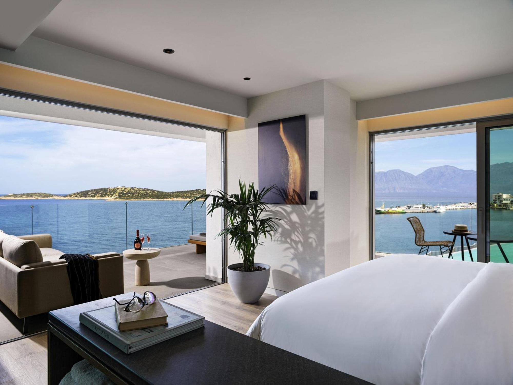 Premier Sea View Suite Private Pool