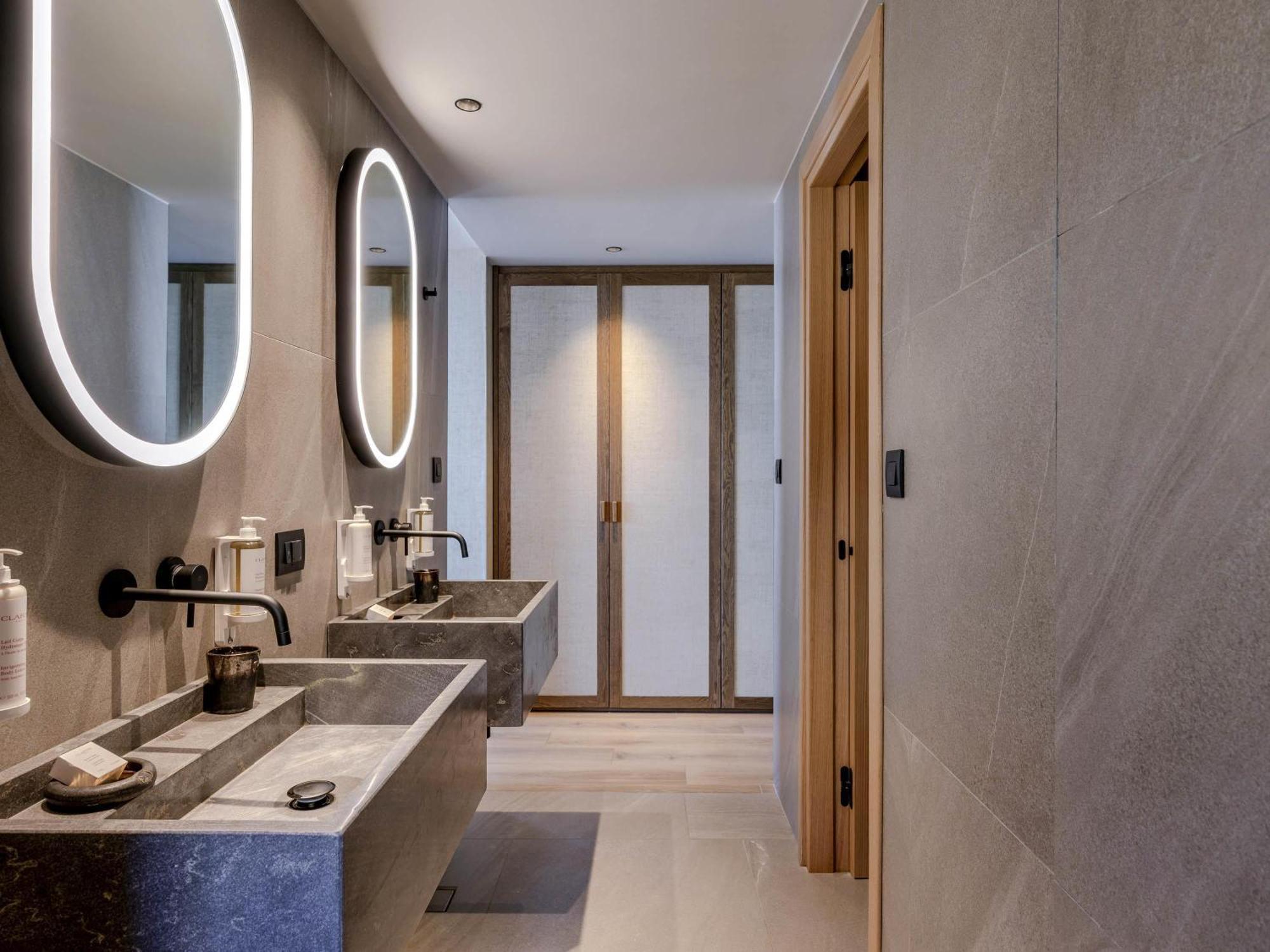 Escape Suite Grand Pool
