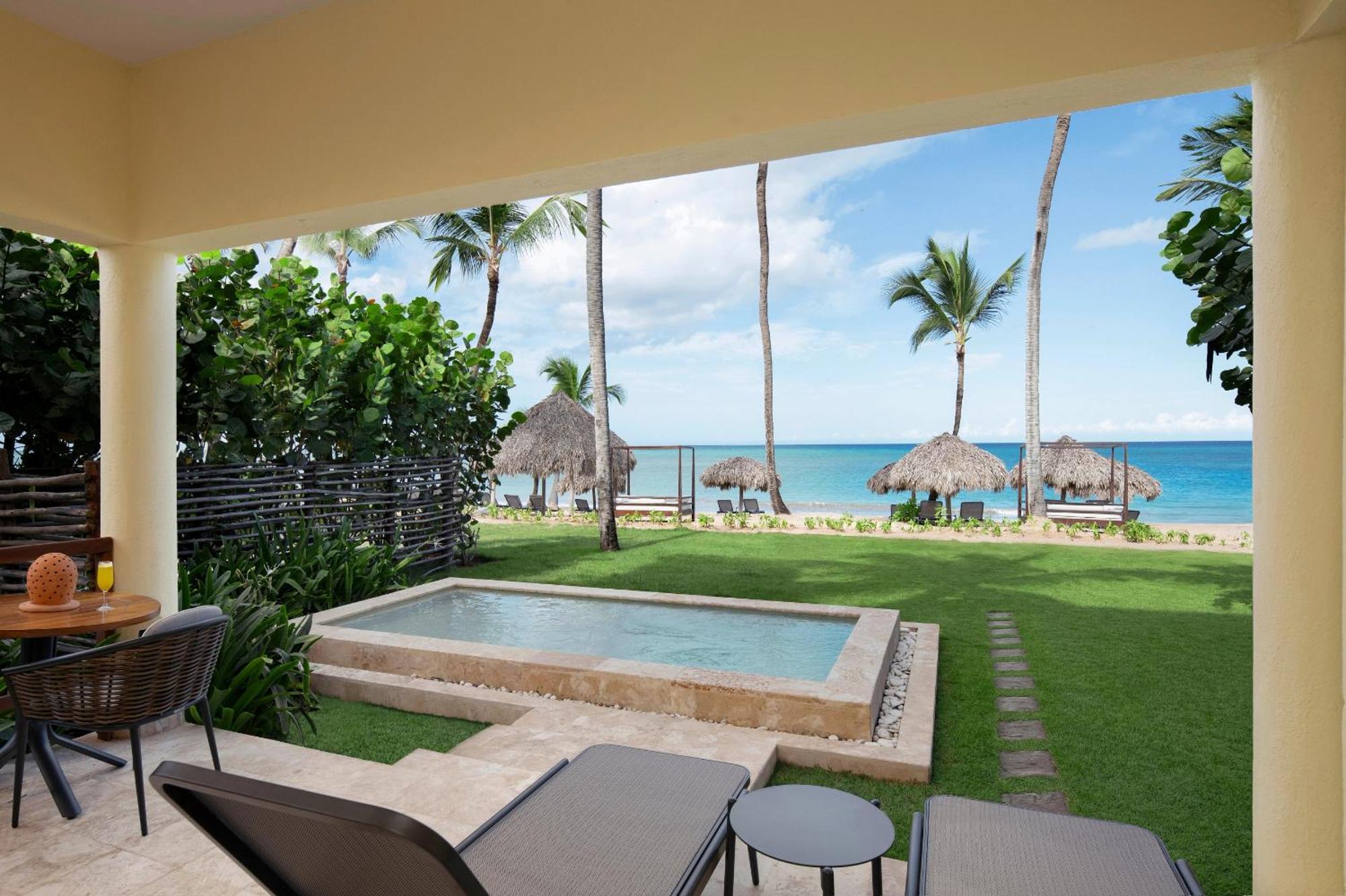 Premium King Suite Ocean Front Plunge Pool