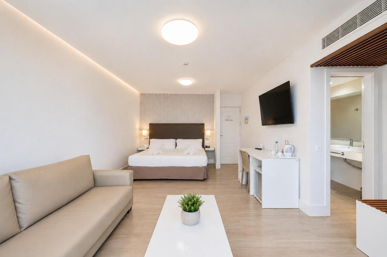 Doppelzimmer mit Poolblick