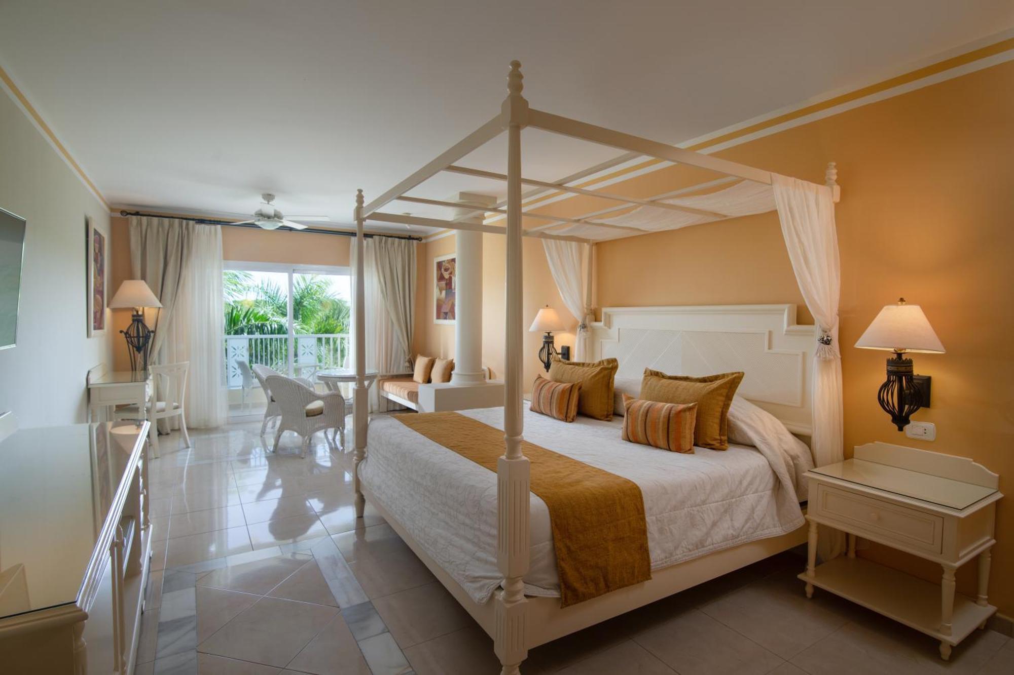 1 King Bed Junior Suite SGL