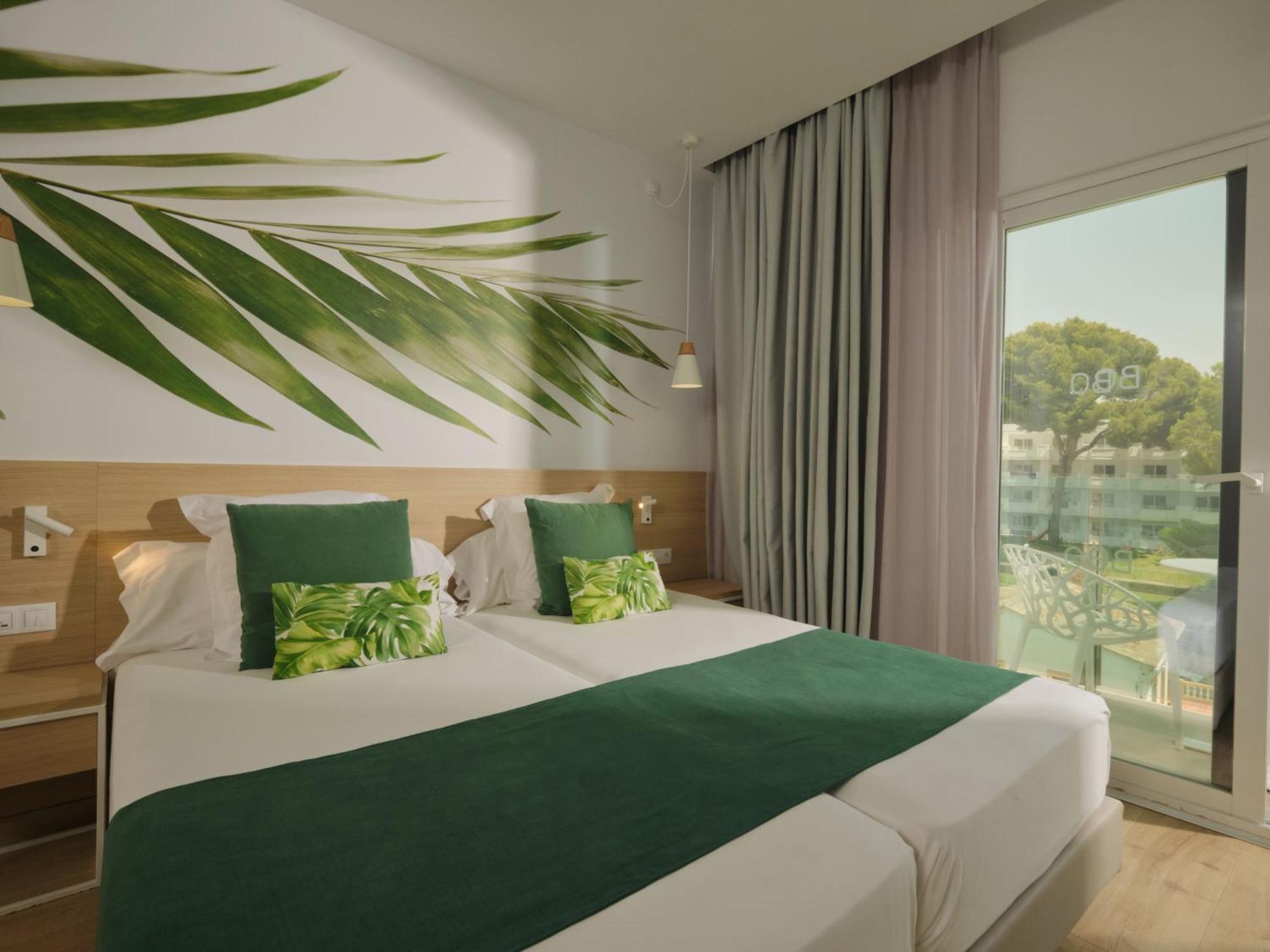 Superior Double or Twin Room Pool View