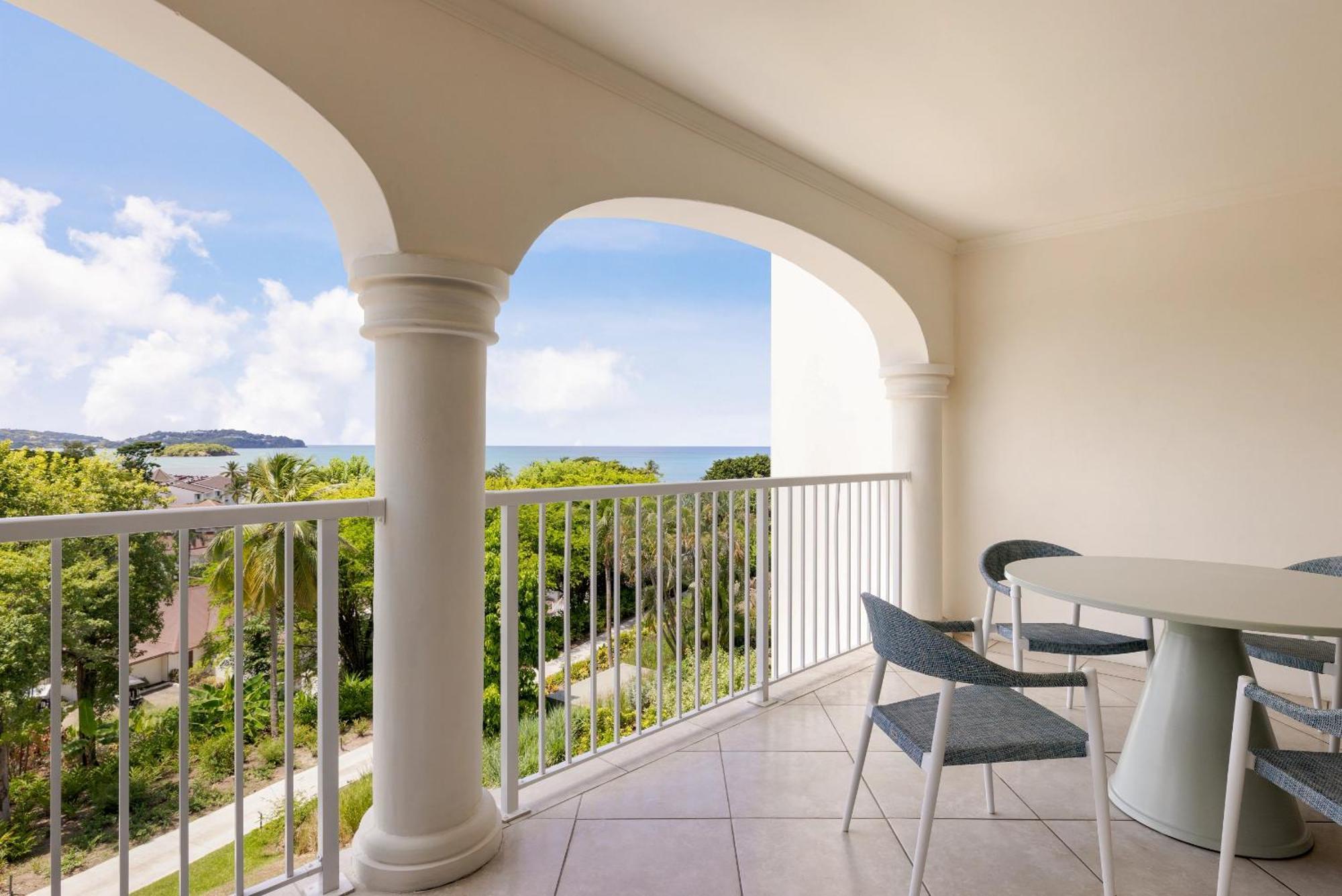 Preferred Club Master Suite Ocean View King