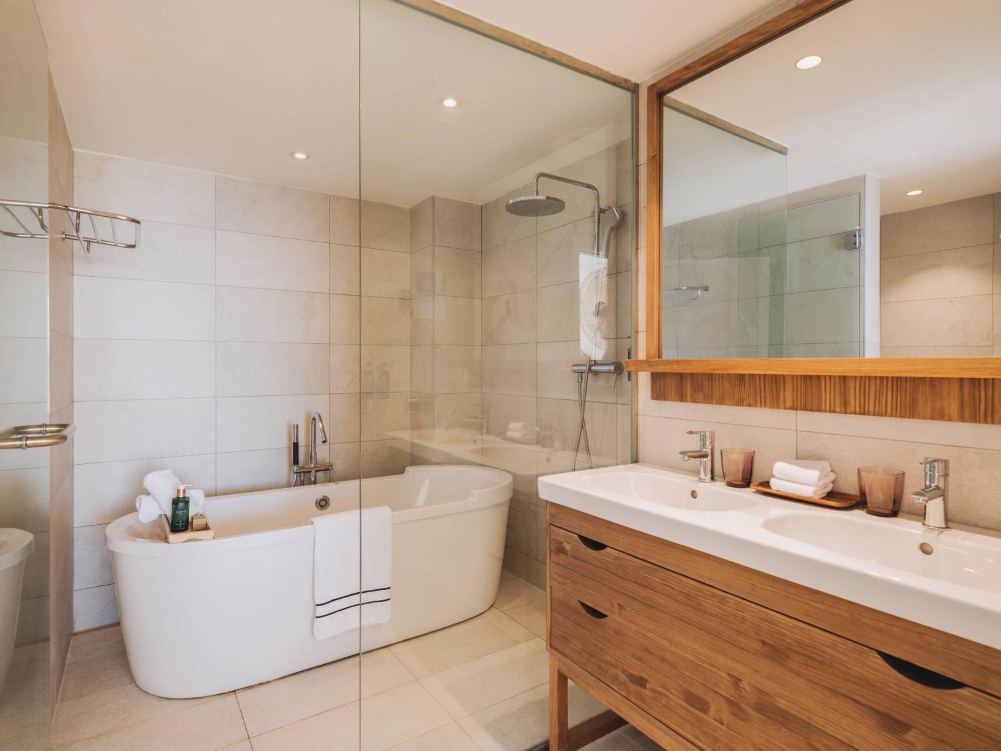 The Level Master Suite Two Bedrooms