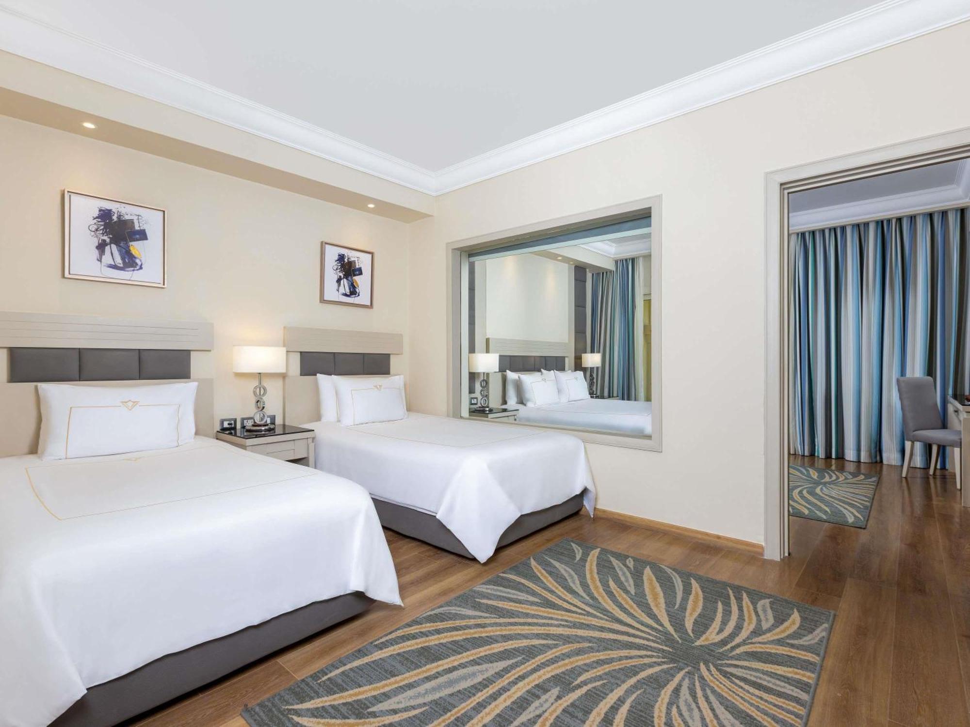 Junior Suite King Bed