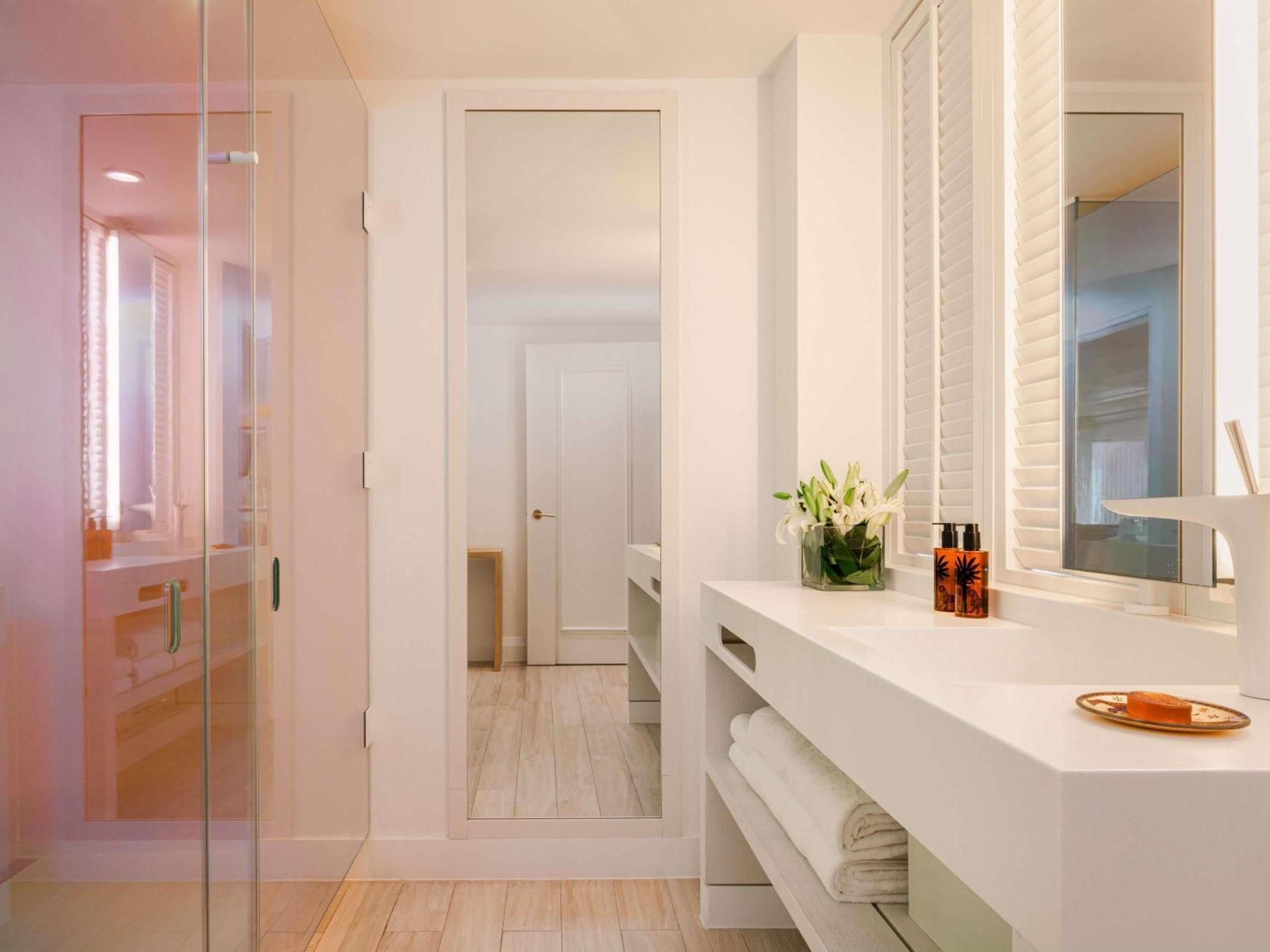 Two-Bedroom Suite Ocean View
