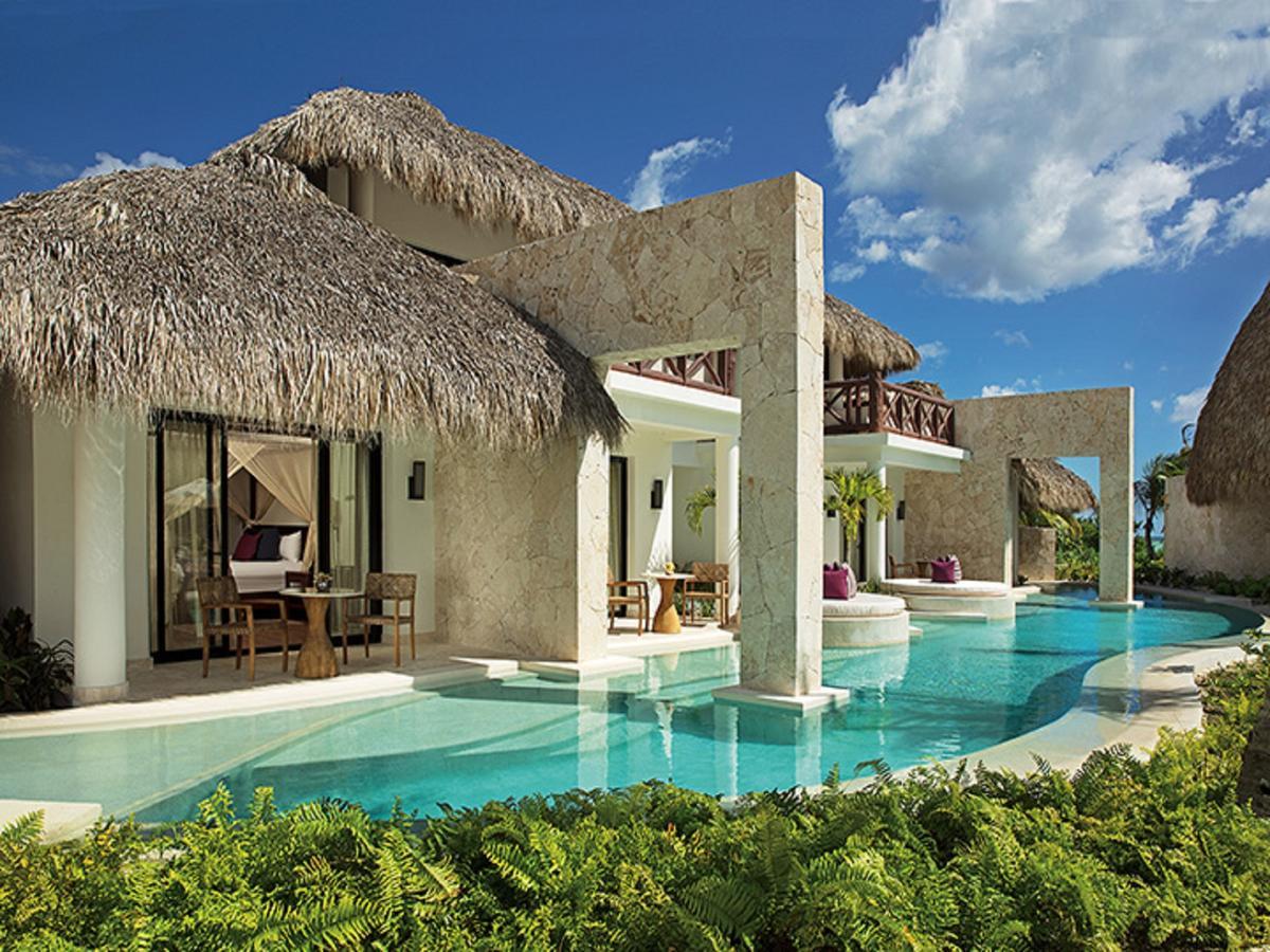 Suite Bungalow Club Privilège avec Accès Direct à la Piscine - Vue sur Piscine