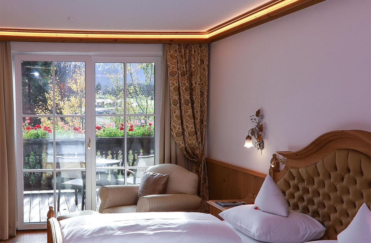 Double Room with Mountain View,762964513:JPEG