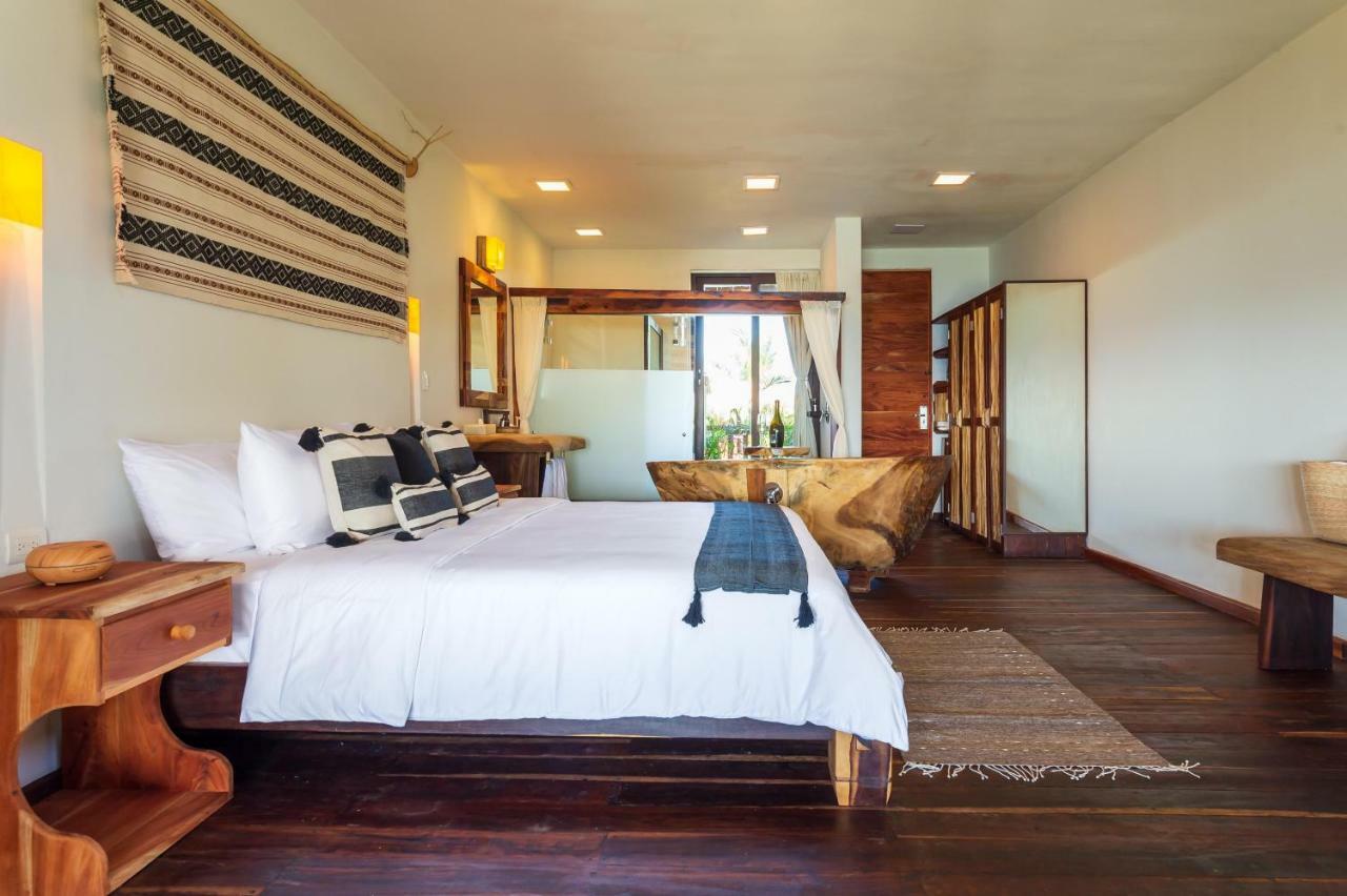 Partial Ocean view Room King 2nd Floor