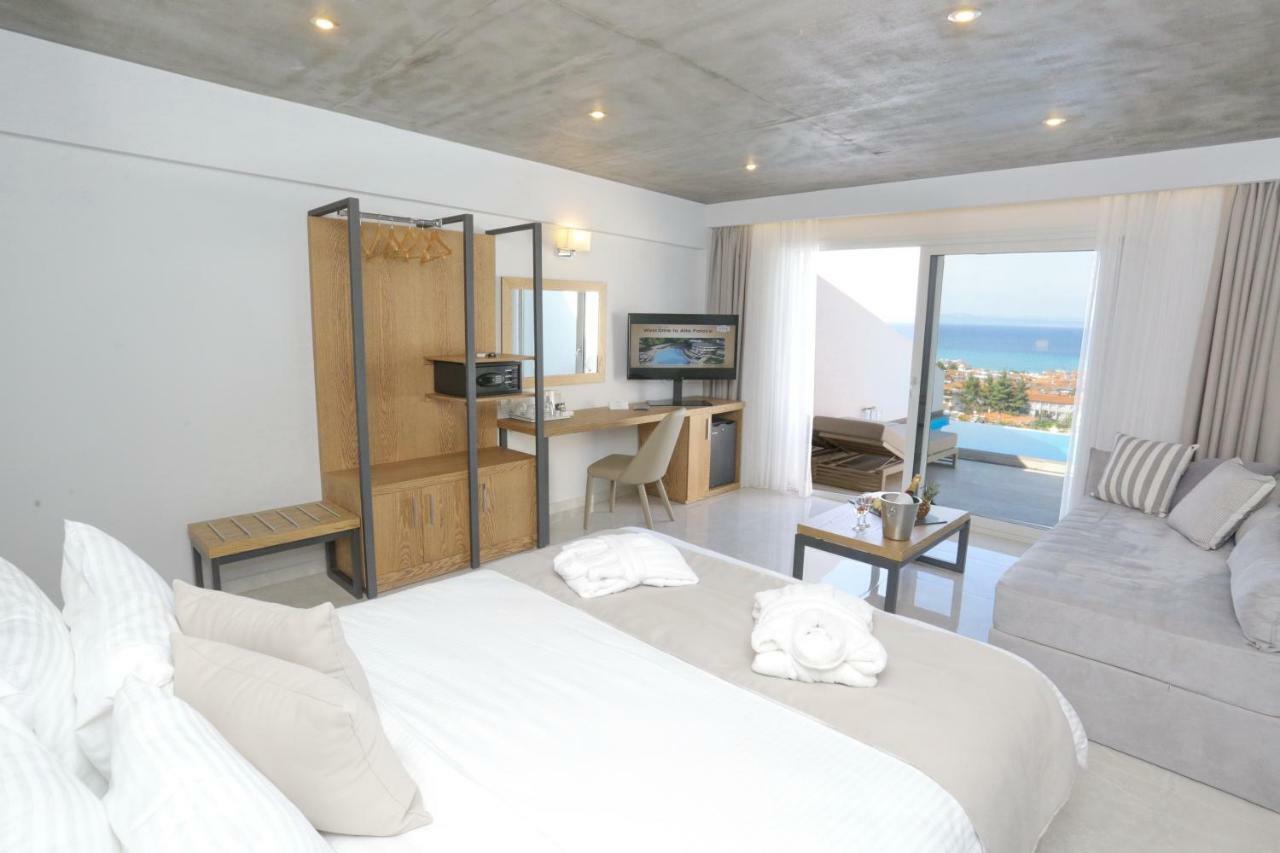 Signature Suite Private Pool Panoramic Sea View,1678626881:JPEG