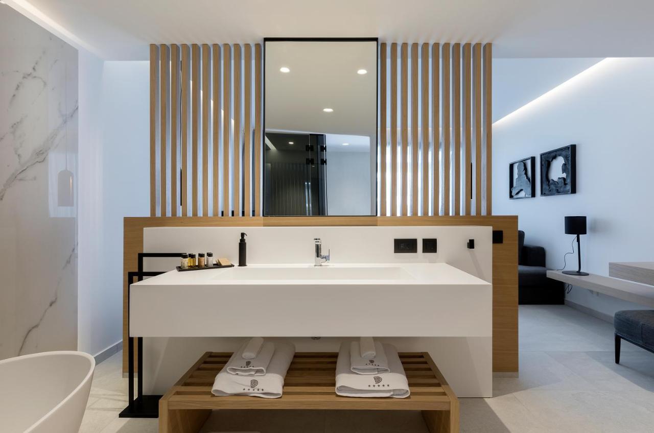Superior Suite Swim up