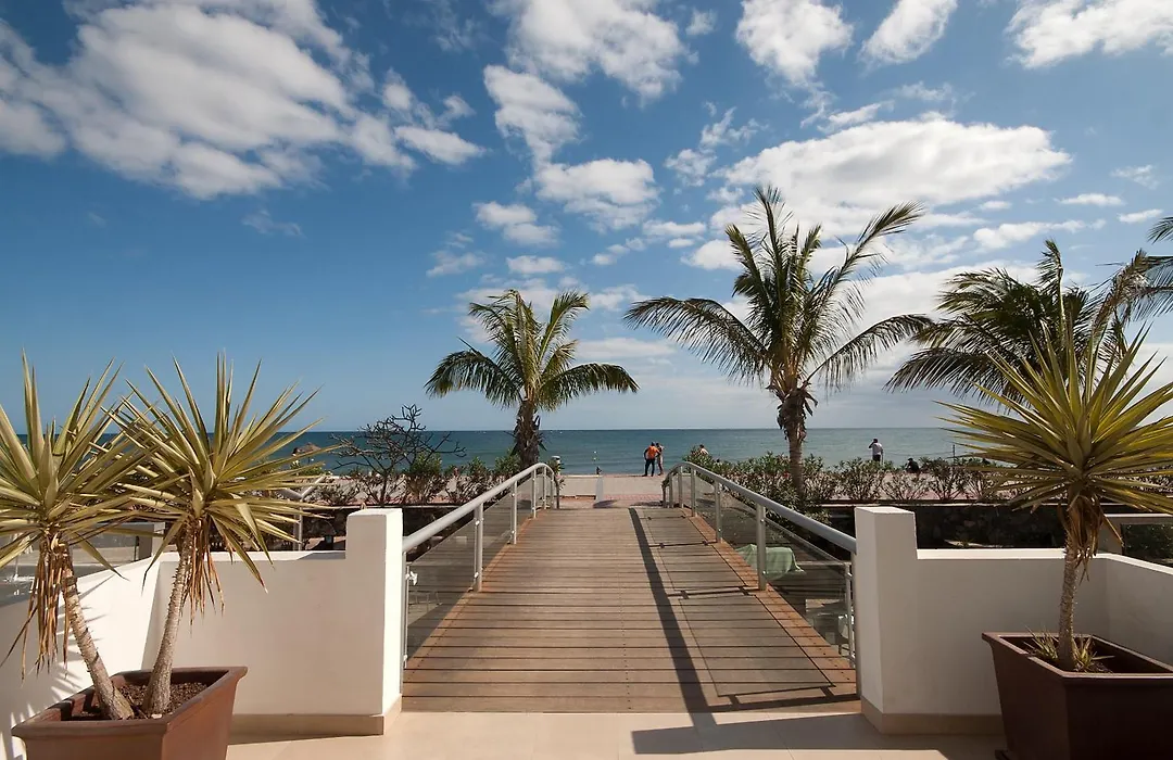 R2 Romantic Fantasia Suites - Adults Only-1