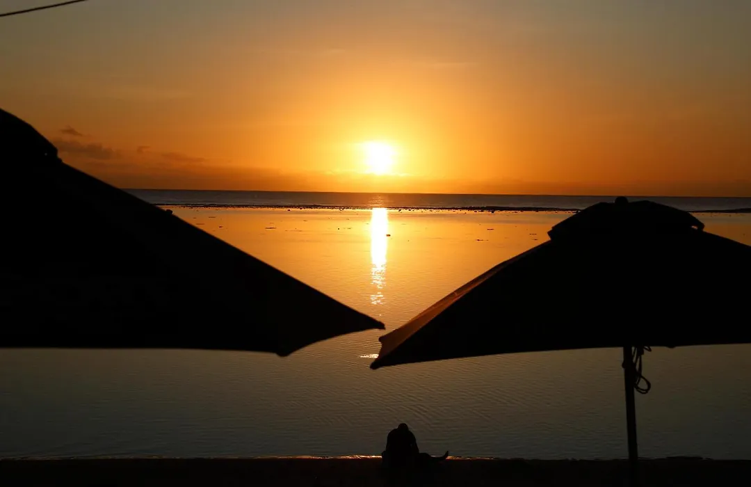 Aroa Beachside Resort-1