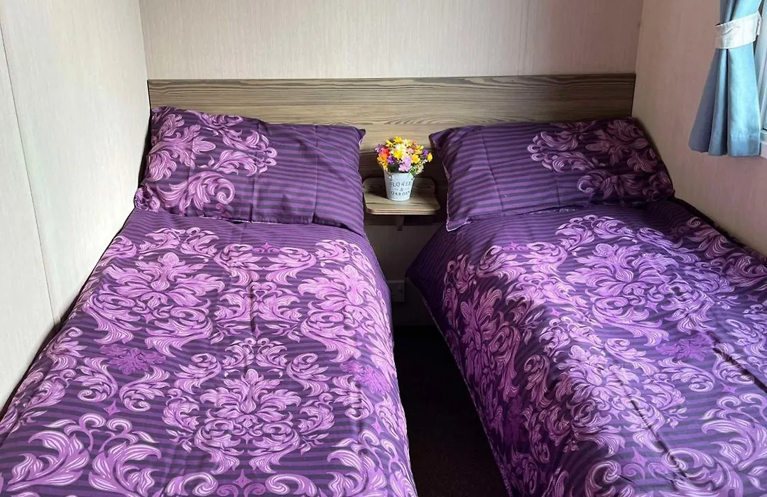 275 - Butlins Skegness, Pet Friendly And Wifi - Meadow Lakes Caravan & Lodge Hire-1