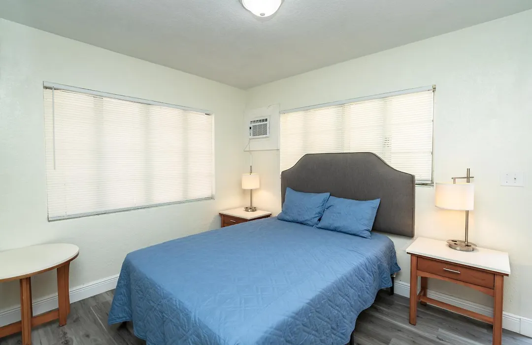 Sunrise Resort Motel South-1