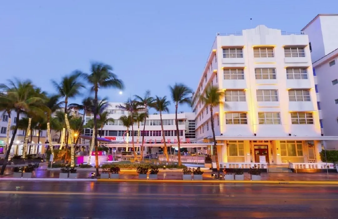 Clevelander Hotel (Adults Only)-1