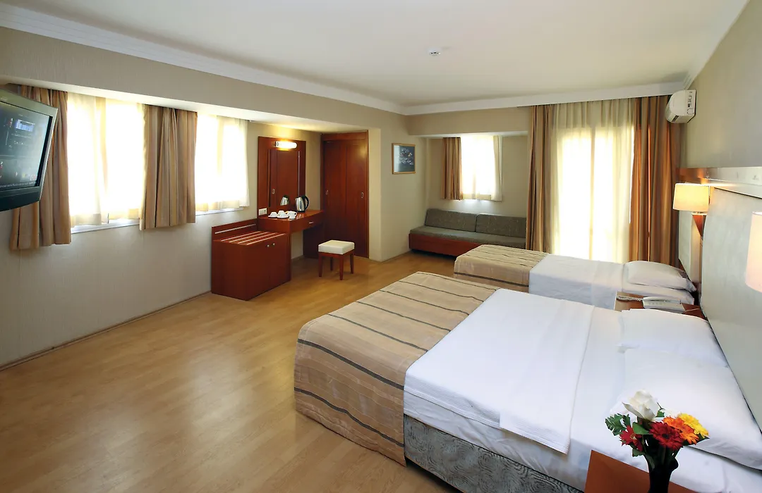 Julian Club Hotel-1
