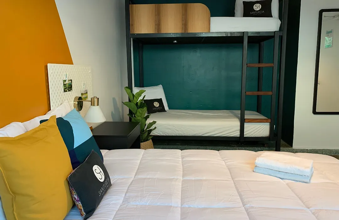 Santurcia Hostel (Adults Only)-1