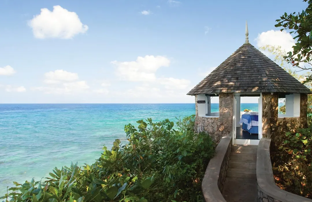 Couples Sans Souci (Adults Only)-1
