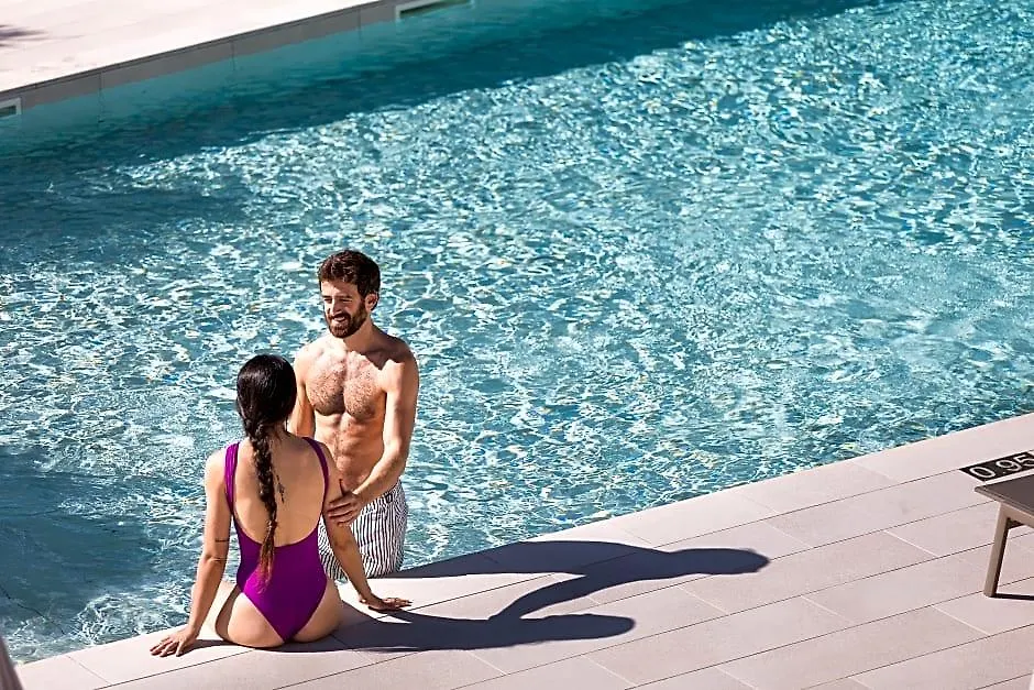 Petit Sagitario (Adults Only)-1