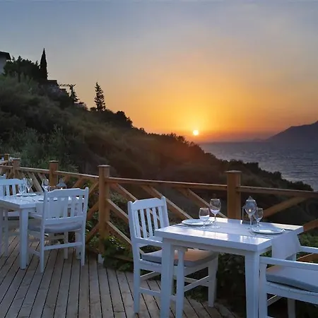 Peninsula Gardens (Adults Only)-3