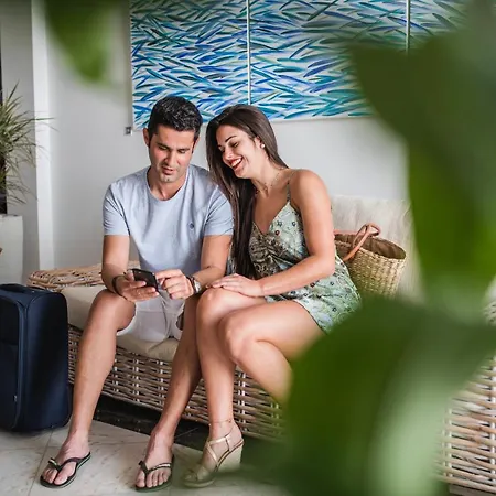 Altavista Apartahotel-Adults Only Over 14-2