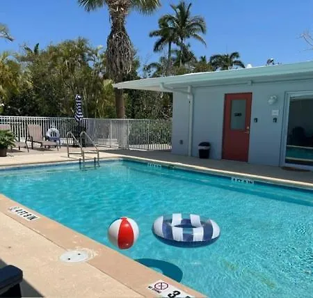 Sunshine Island Inn - Adults Only-2