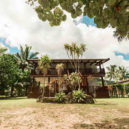 Castaway Resort-3