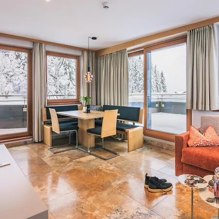 Hotel Victoria - Adults Only Bar & Breakfast-3