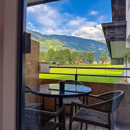 Hotel Zum Senner Zillertal - Adults only-3