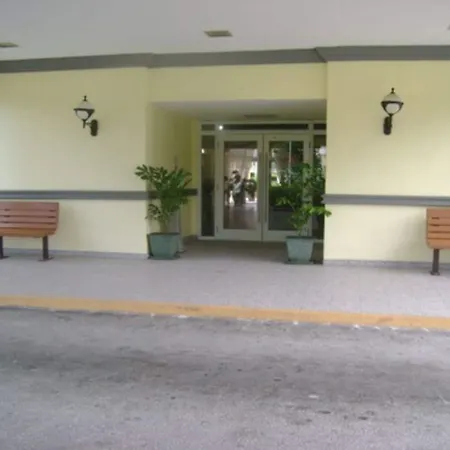 Royal Islander Hotel-3
