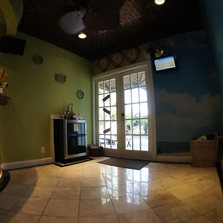 Seascape Tropical Inn (Adults Only)-2