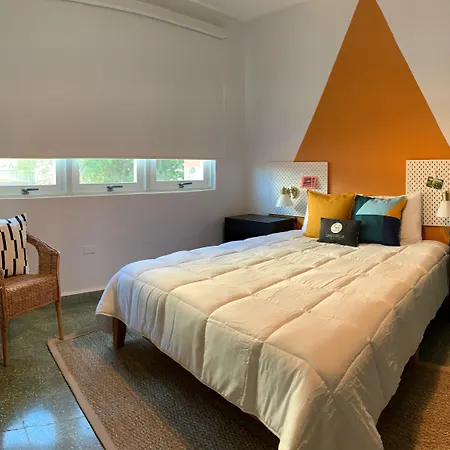 Santurcia Hostel (Adults Only)-3
