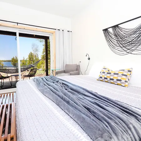 Stone Cove Waterfront Adults Only B&B-3