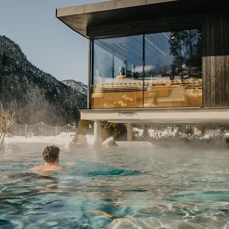 Alpin Garden Luxury Maison & Spa - Adults Retreat-2