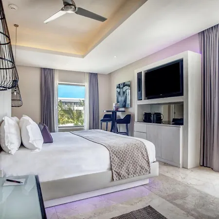 Royalton Chic Punta Cana, An Autograph Collection All-Inclusive Resort & Casino, Adults Only-3