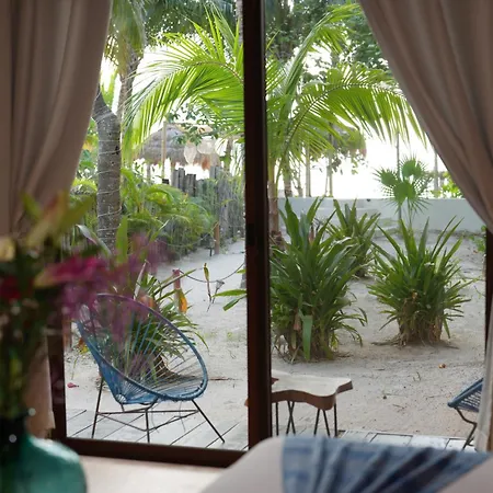 Hotel Boutique La Puerta Azul Beachfront - Adults Only-2