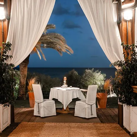 La Villa Del Re - Adults Only - Small Luxury Hotels Of The World-3