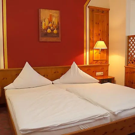 Hotel Kronberg - Garni-2