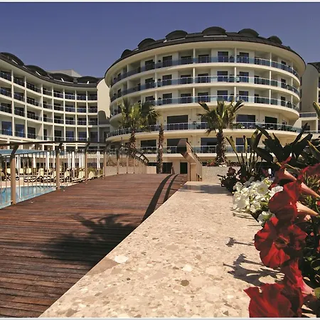 Commodore Elite Suites & Spa Ultra All Inclusive (Adults Only)-2