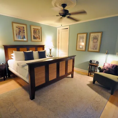 Pineapple Point Guesthouse & Resort - Gay Men'S Resort-3
