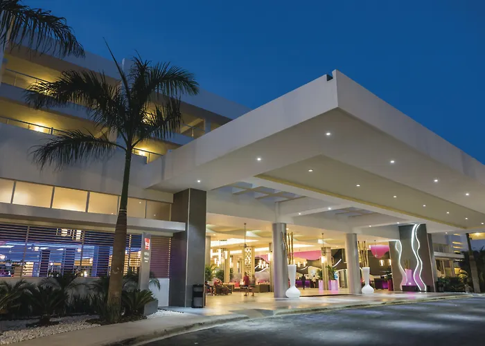 Adult Only ResortsRiu Republica (Adults Only)