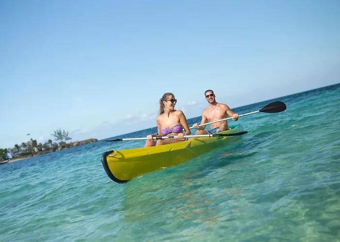 Adult Only ResortsCouples Tower Isle (Adults Only)