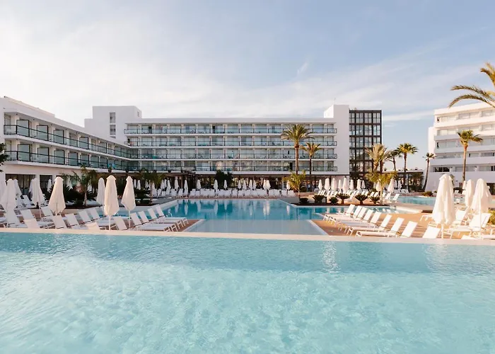 Aluasoul Ibiza - Adults Only Hotel Es Canar 