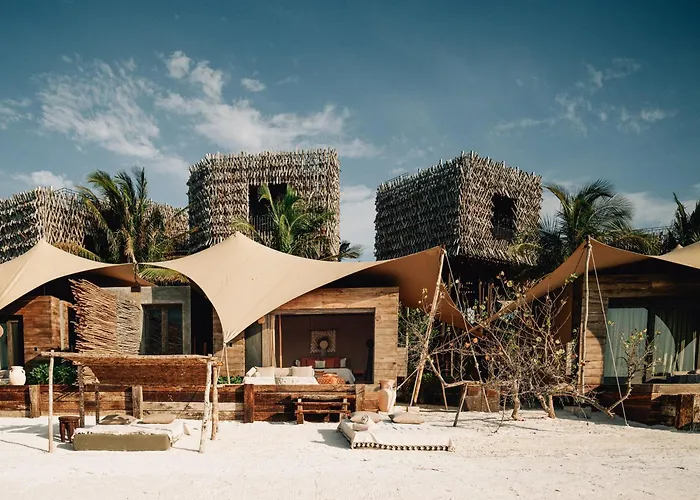Nomade Temple Holbox Hotel