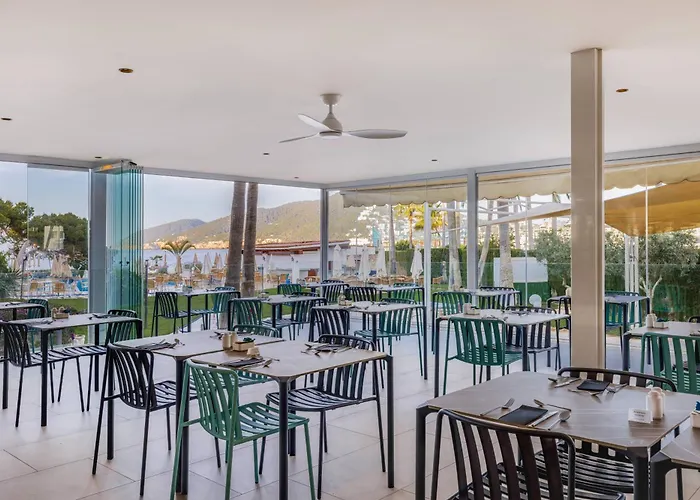 Hotel Catalonia Ses Estaques - Adults Only à Santa Eulària des Riu